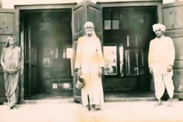 Abdul Baba's rare photograph
